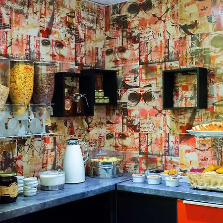 Western Opera Batignolles 4*