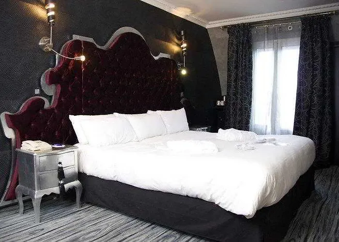 Western Opéra Batignolles Hotel 4*