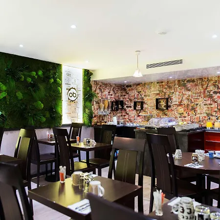 Western Opera Batignolles 4*