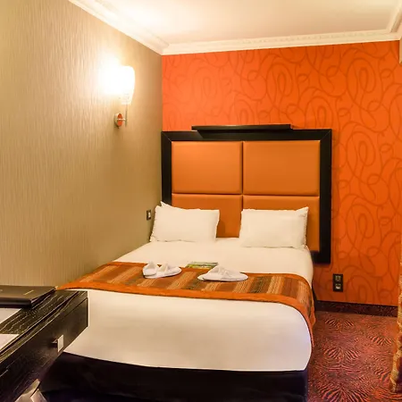 Hotel Western Opera Batignolles 4*