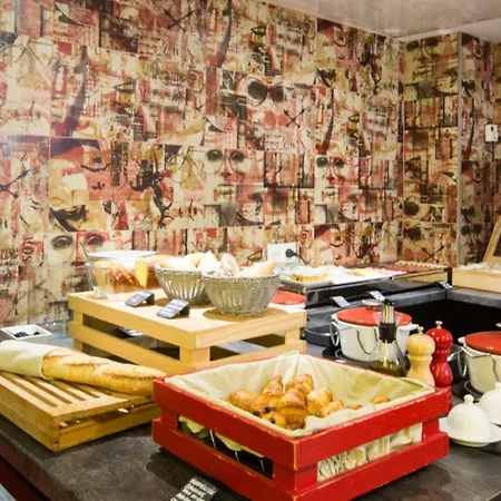 Hotel Western Opera Batignolles 4*