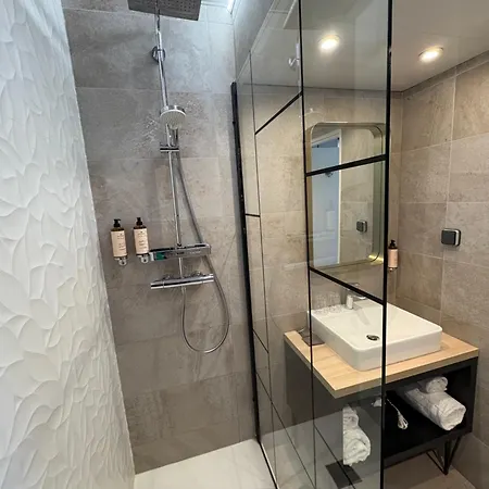 Western Opera Batignolles Hotel