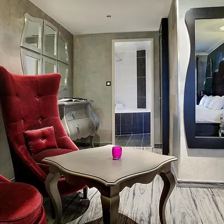 Western Opera Batignolles Hotel 4*