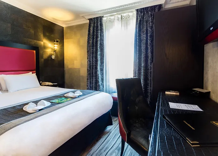 Western Opera Batignolles 4*