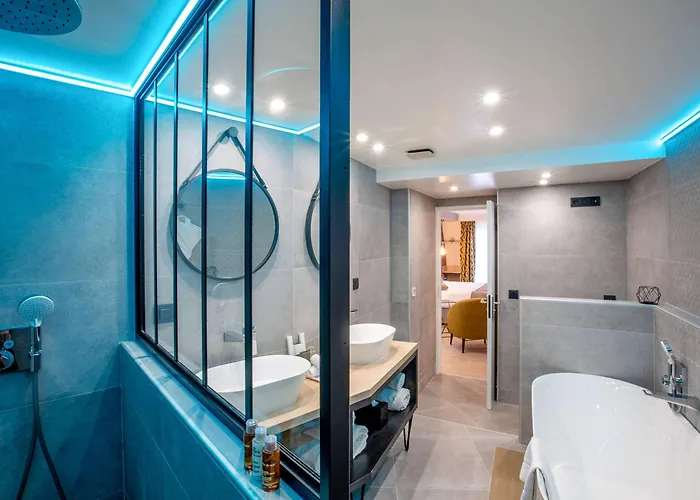 Western Opera Batignolles 4* Paris