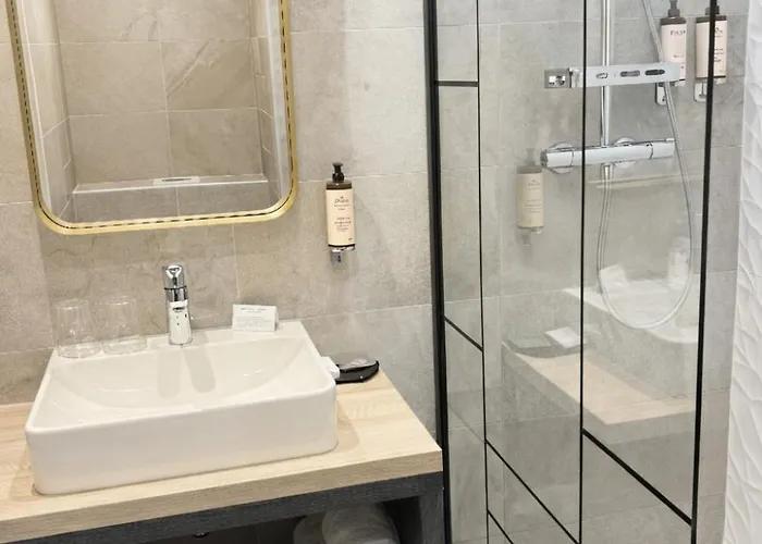 Hotell Western Opera Batignolles 4*