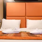 فندق بست ويسترن بلس أوبرا باتيغنوليس 4*
