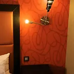 بست ويسترن بلس أوبرا باتيغنوليس 4*